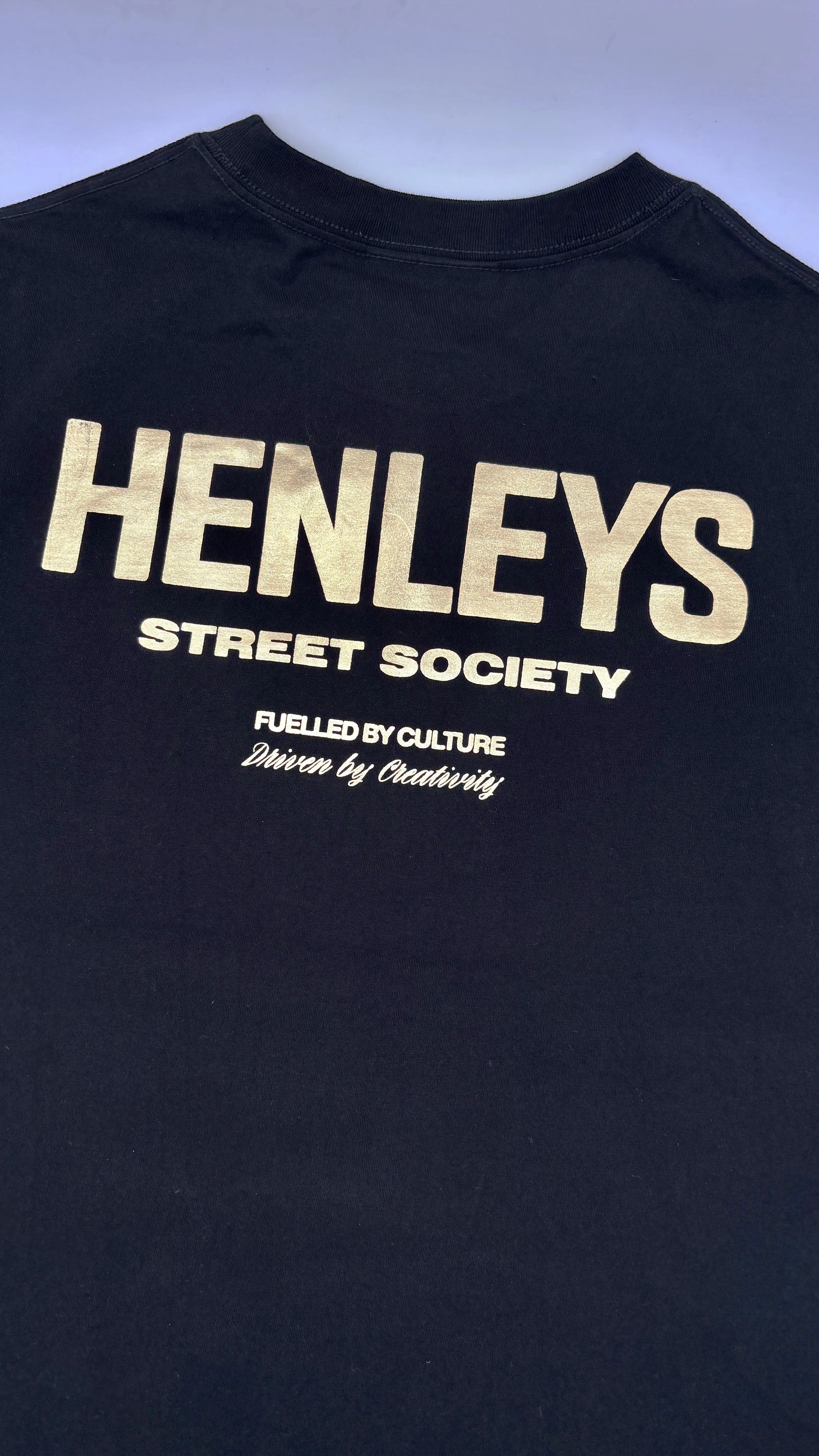 HENLEYS MEN'S SOCIETY BLACK TEE
