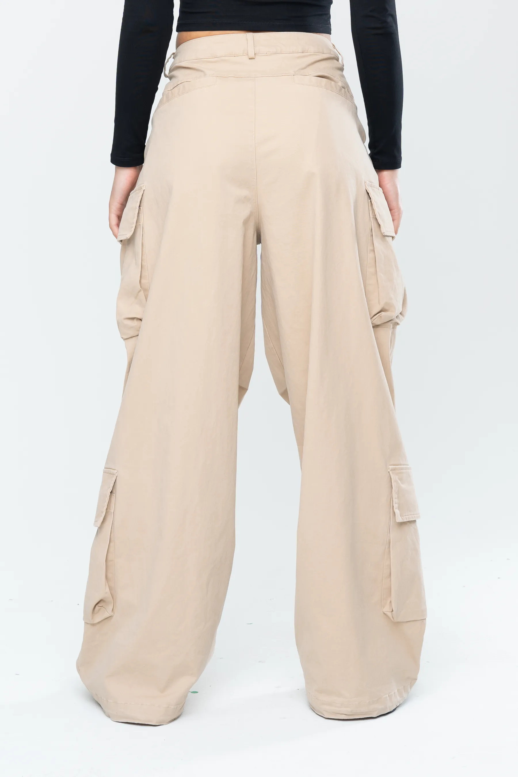 INAKA BAGGY CARGO PANTS - SAND