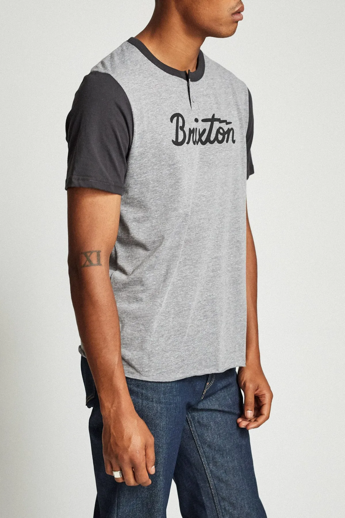 Jolt IV S/S Henley - Heather Grey/Washed Black