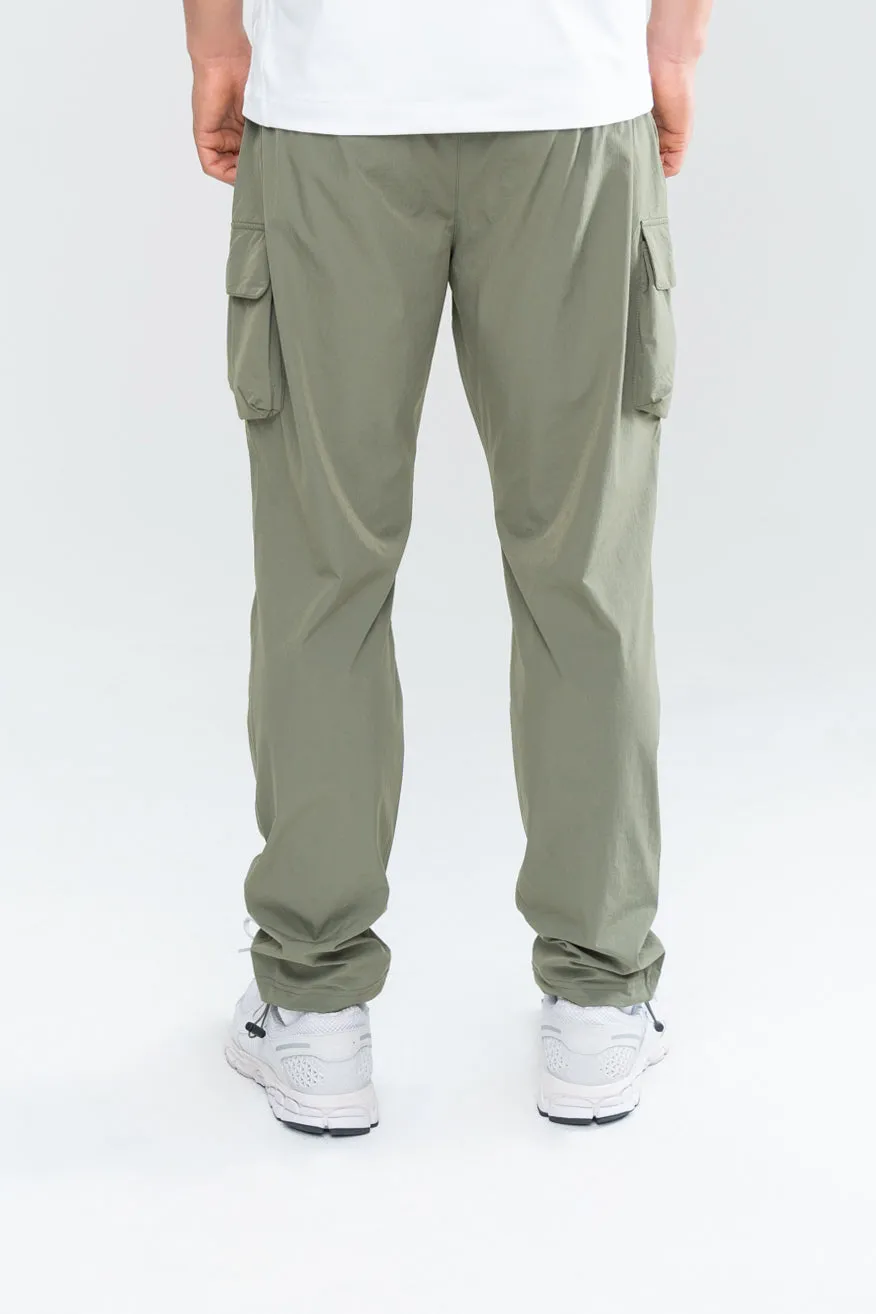 MEN'S PERFORMANCE TECH CARGO JOGGERS - OLIVE
